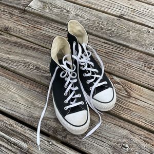 Black converse size 8